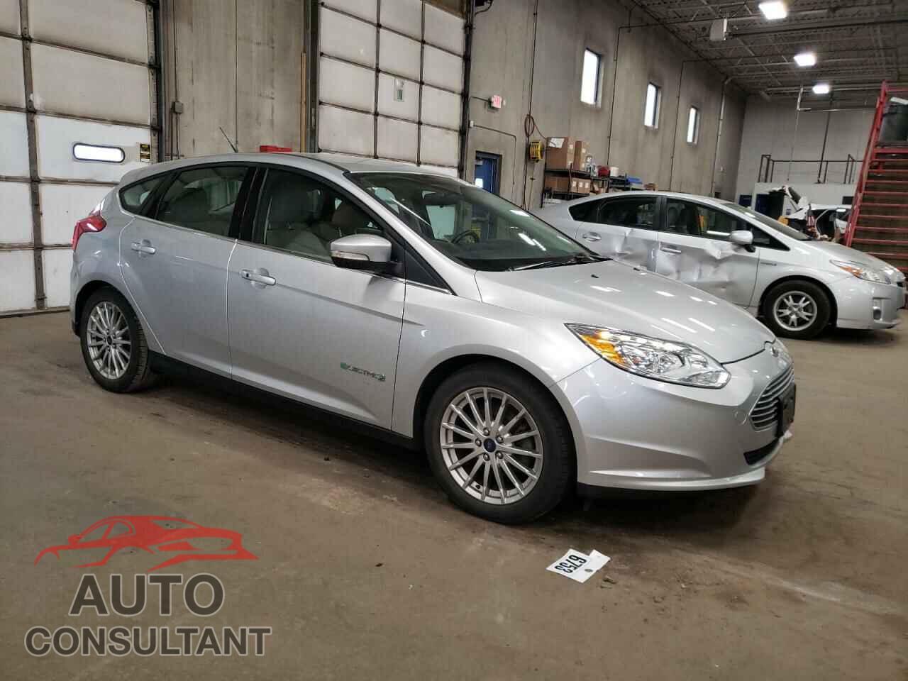 FORD FOCUS 2014 - 1FADP3R4XEL330308