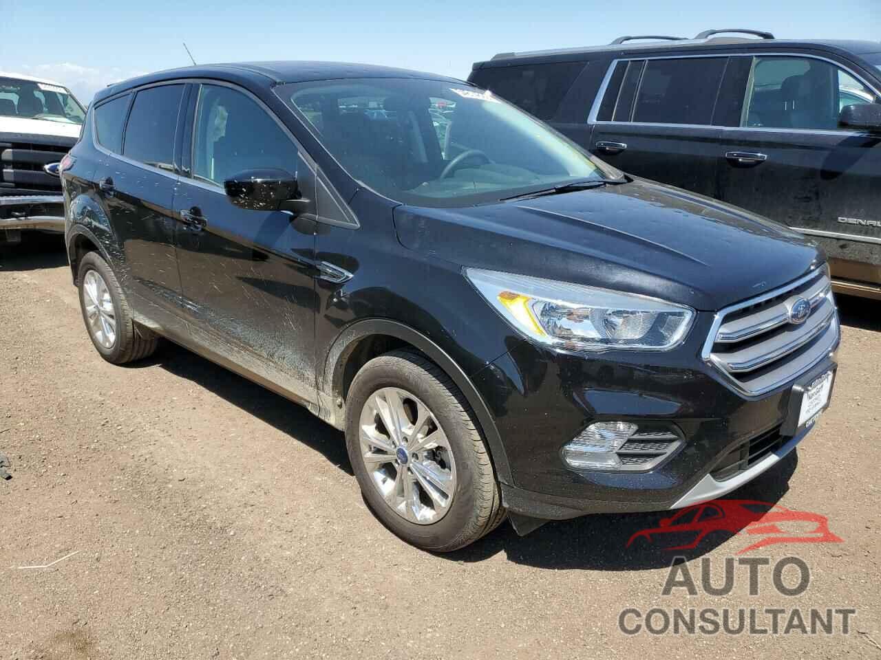 FORD ESCAPE 2017 - 1FMCU9GD9HUB52891