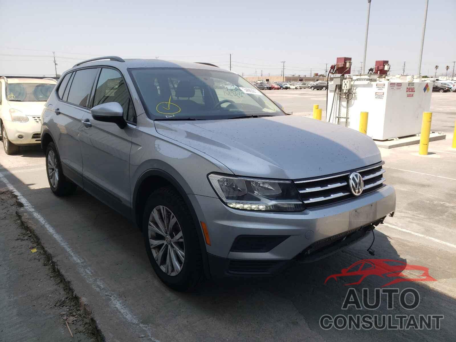 VOLKSWAGEN TIGUAN 2019 - 3VV1B7AX4KM098647