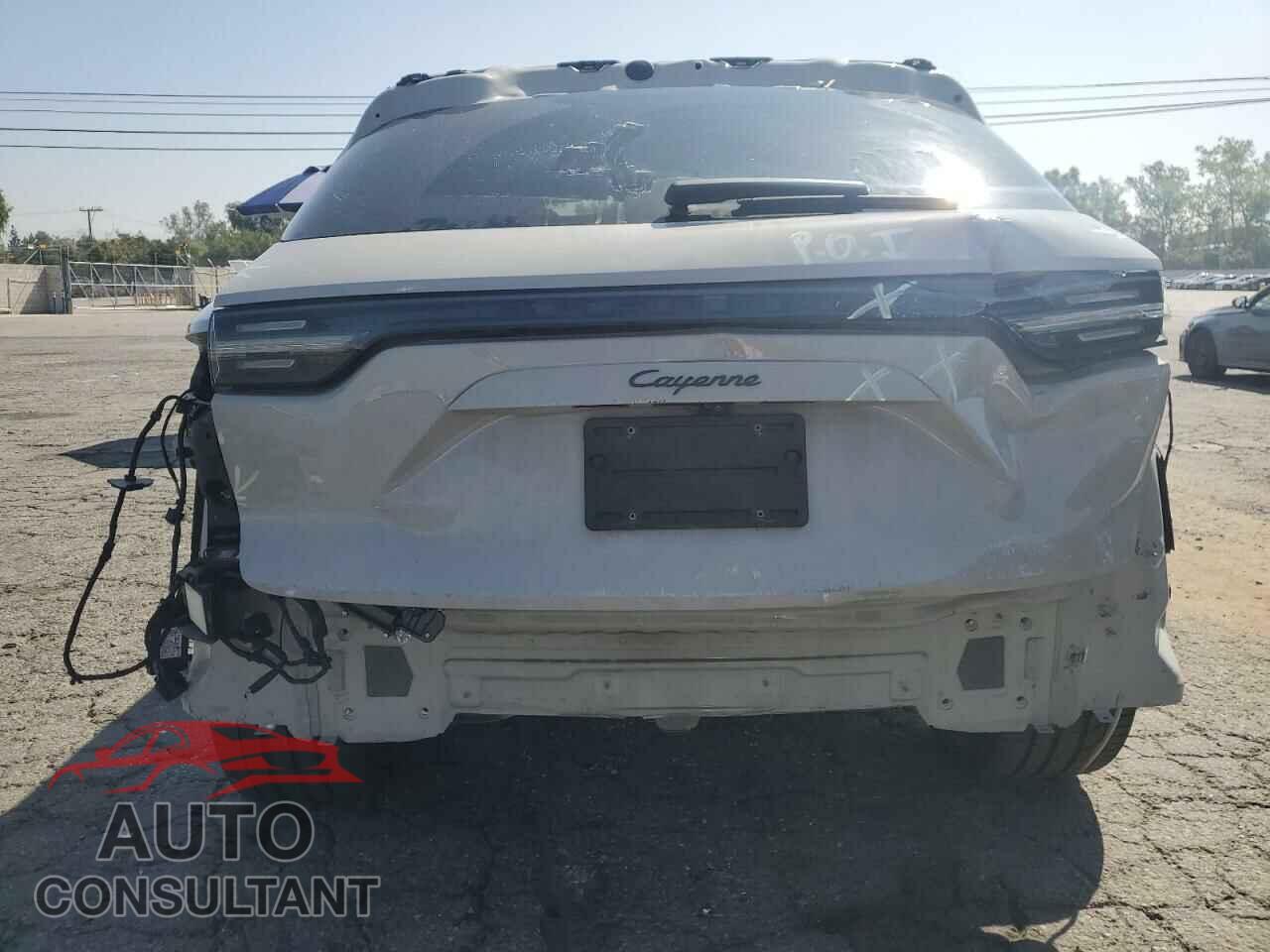 PORSCHE CAYENNE 2021 - WP1AA2AY0MDA00689