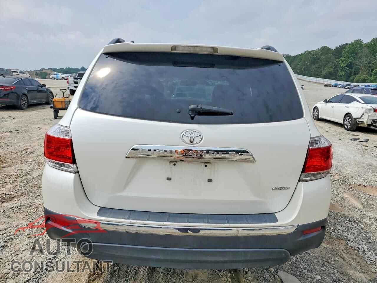TOYOTA HIGHLANDER 2012 - 5TDBK3EH4CS112014