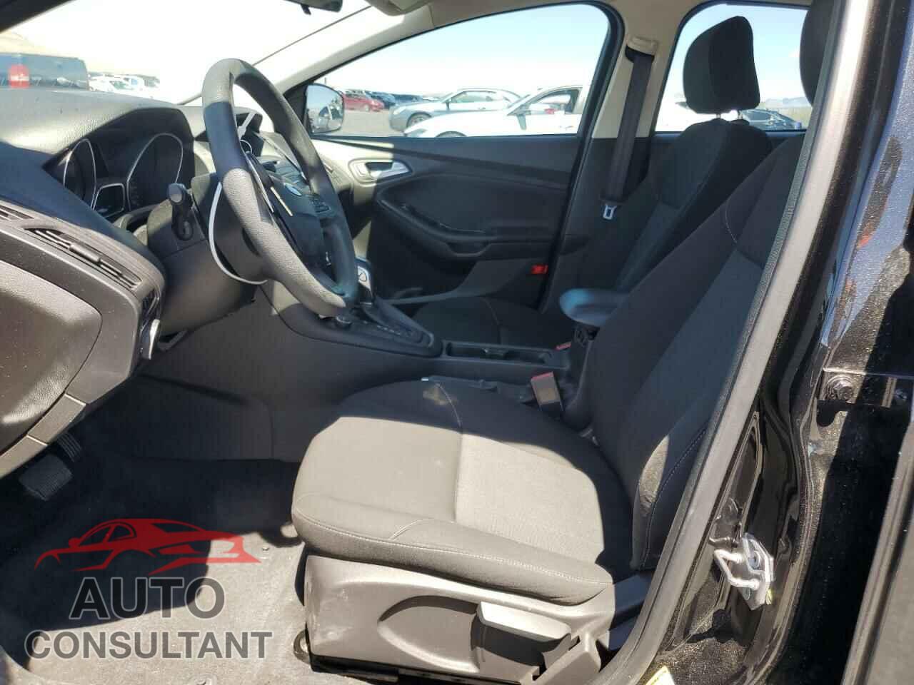 FORD FOCUS 2015 - 1FADP3F2XFL385961