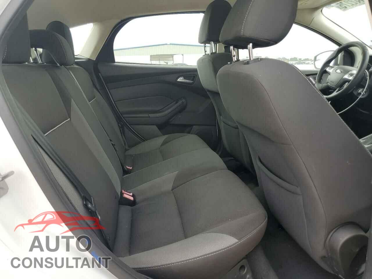 FORD FOCUS 2013 - 1FADP3K26DL149357