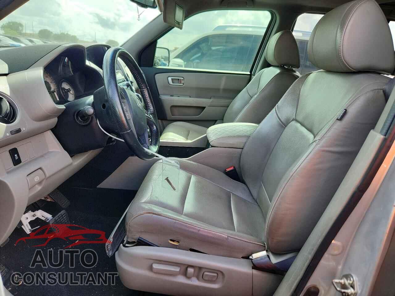 HONDA PILOT 2012 - 5FNYF4H69CB012137