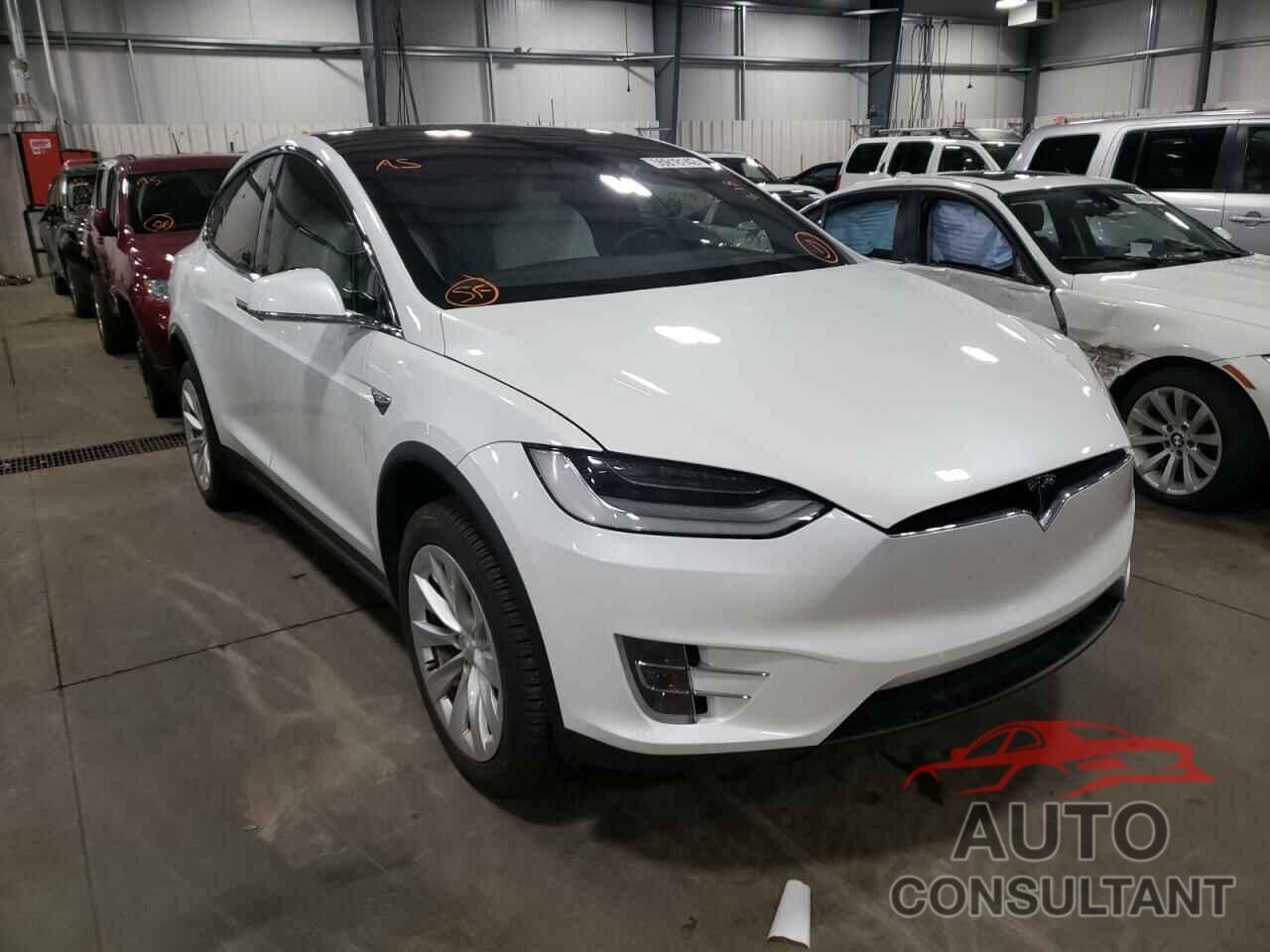 TESLA MODEL X 2020 - 5YJXCAE28LF263896