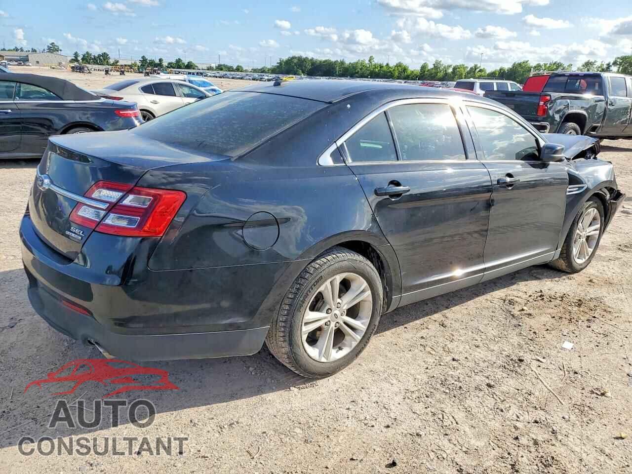 FORD TAURUS 2017 - 1FAHP2E84HG133281