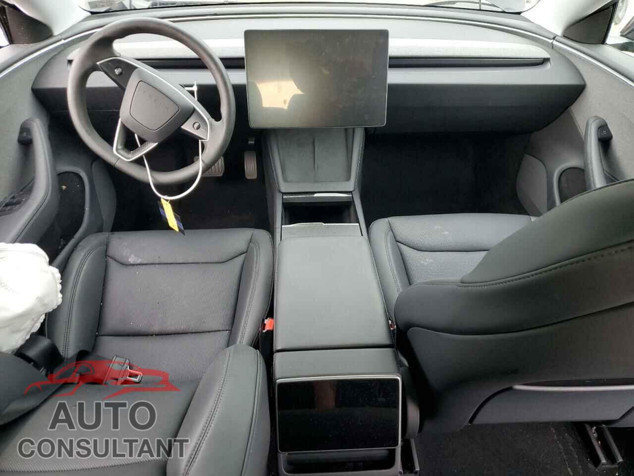 TESLA MODEL 3 2024 - 5YJ3E1EA5RF860464