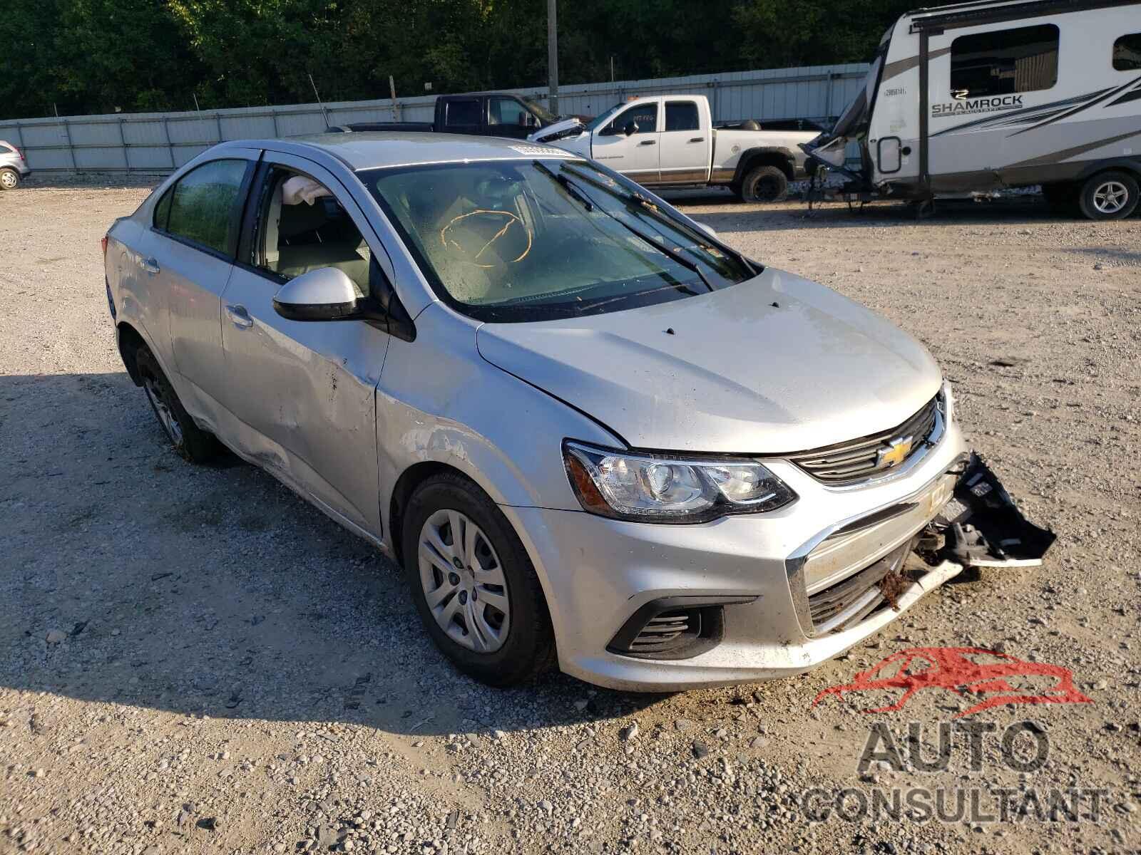 CHEVROLET SONIC 2017 - 1G1JB5SH5H4162914