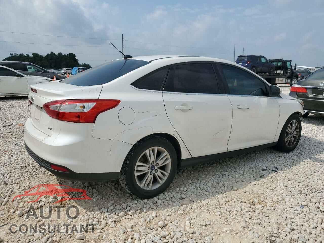 FORD FOCUS 2012 - 1FAHP3H27CL278747
