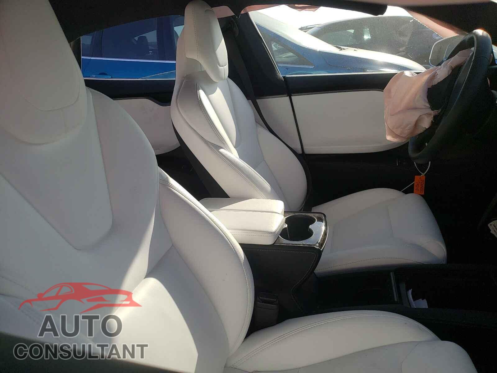 TESLA MODEL S 2019 - 5YJSA1E20KF334524