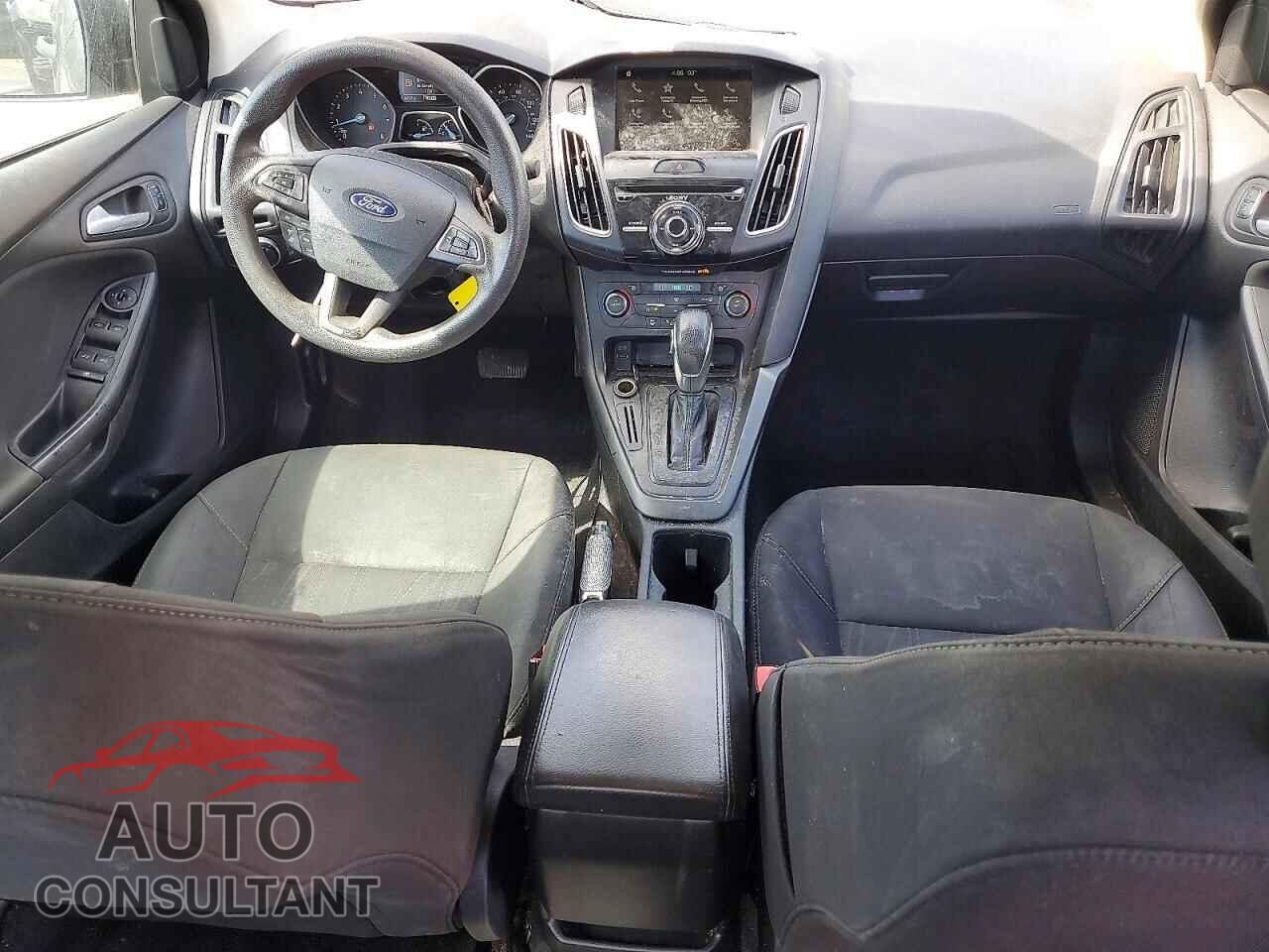 FORD FOCUS 2017 - 1FADP3H28HL227621