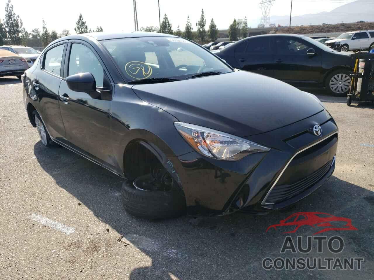 TOYOTA YARIS 2017 - 3MYDLBYV9HY184281