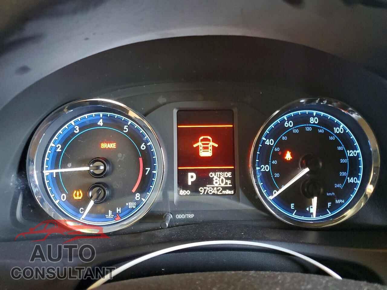 TOYOTA COROLLA 2017 - 5YFBPRHE1HP699357
