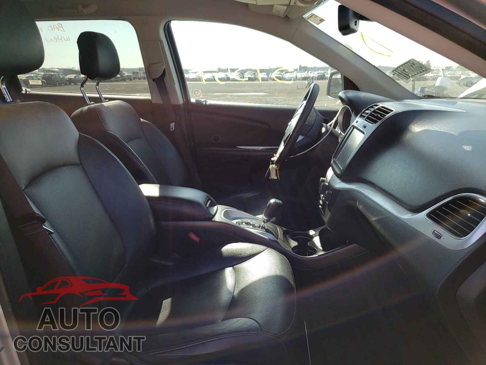 DODGE JOURNEY 2019 - 3C4PDDEG8KT732317