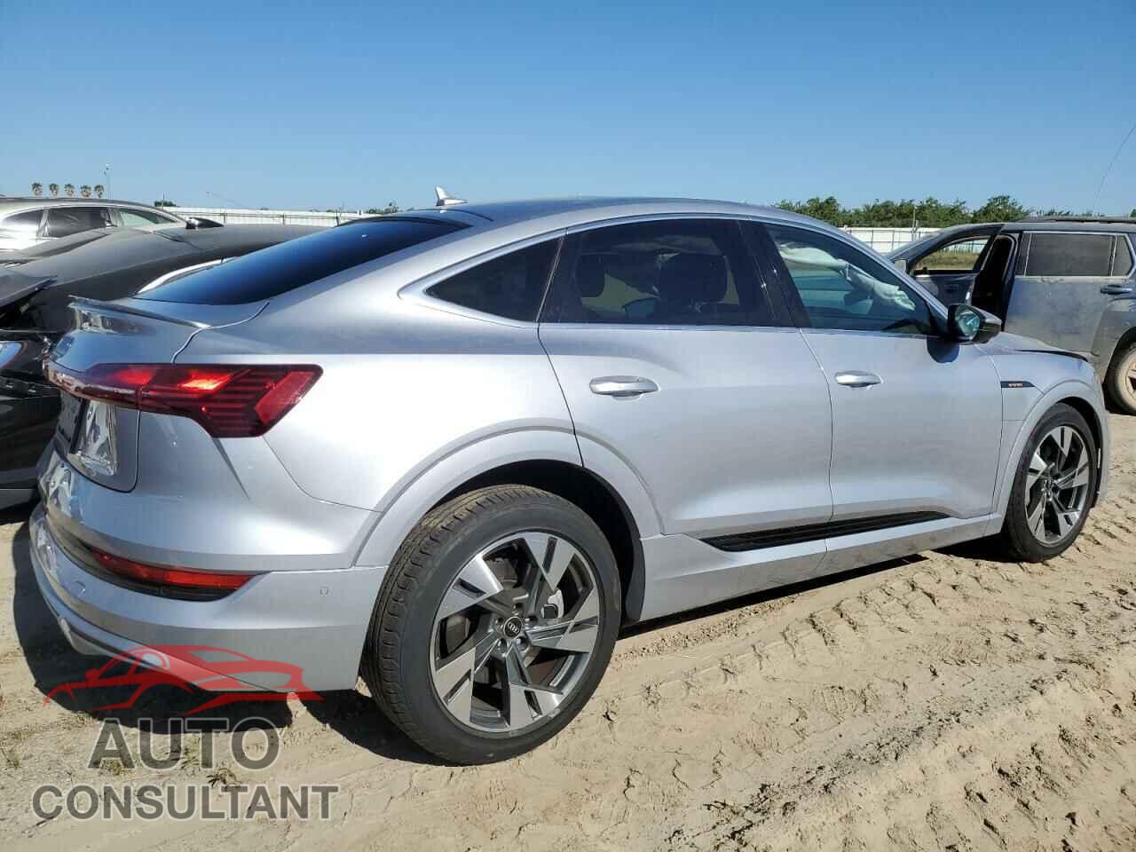 AUDI E-TRON 2022 - WA12AAGE1NB008112