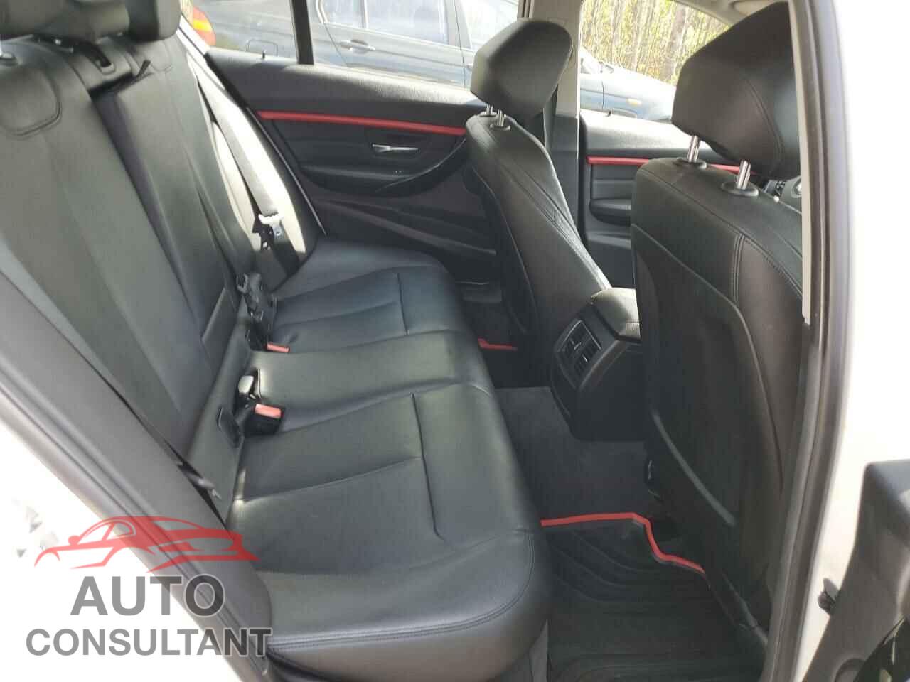 BMW 3 SERIES 2016 - WBA8E5G57GNU21193