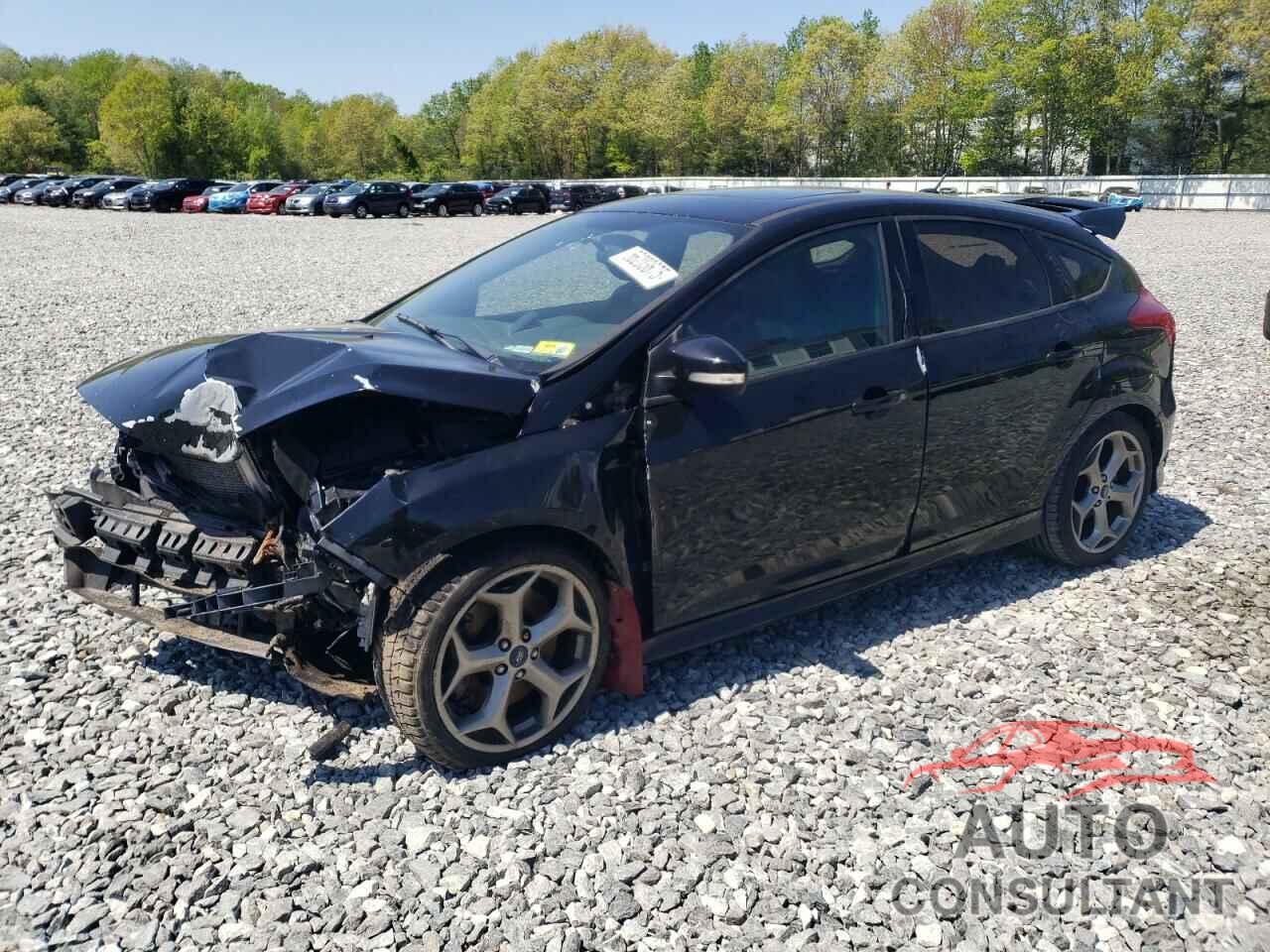 FORD FOCUS 2018 - 1FADP3L98JL318429