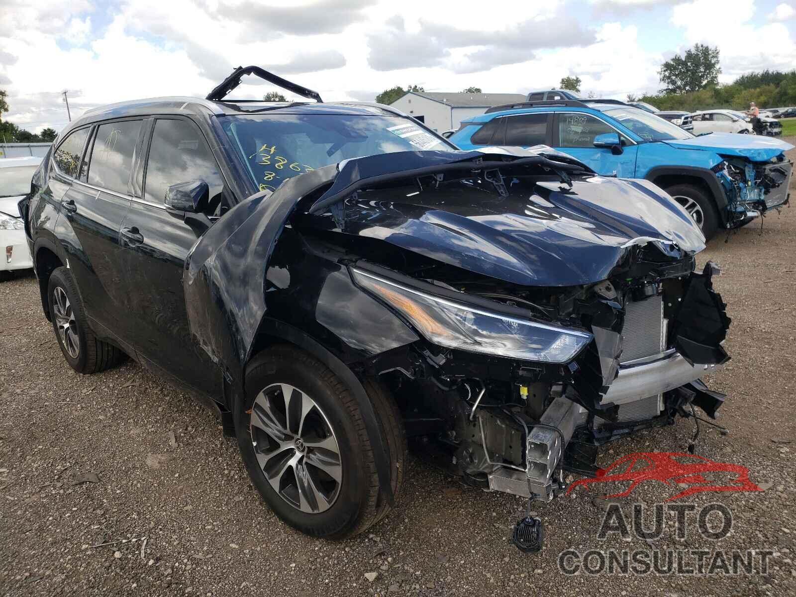 TOYOTA HIGHLANDER 2021 - 5TDGZRBH8MS137881
