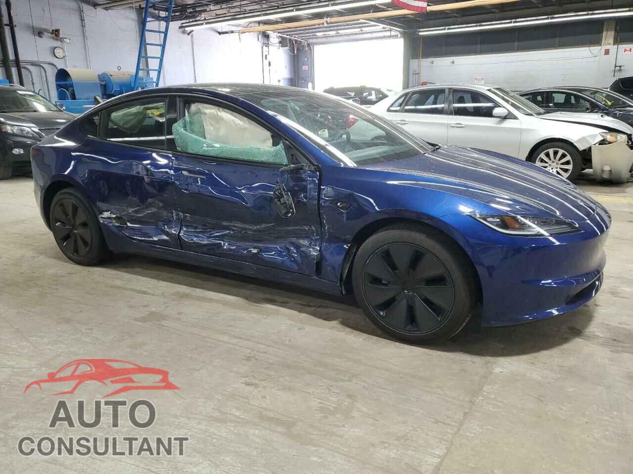 TESLA MODEL 3 2024 - 5YJ3E1EB0RF755355