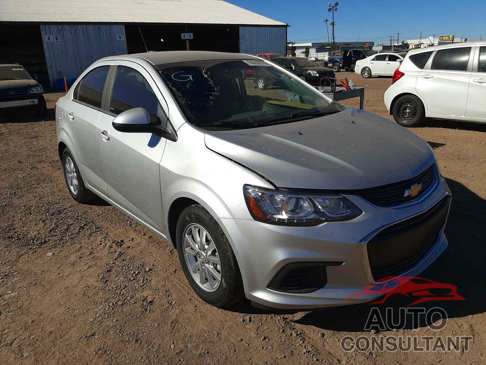 CHEVROLET SONIC 2019 - 1G1JD5SB5K4103682