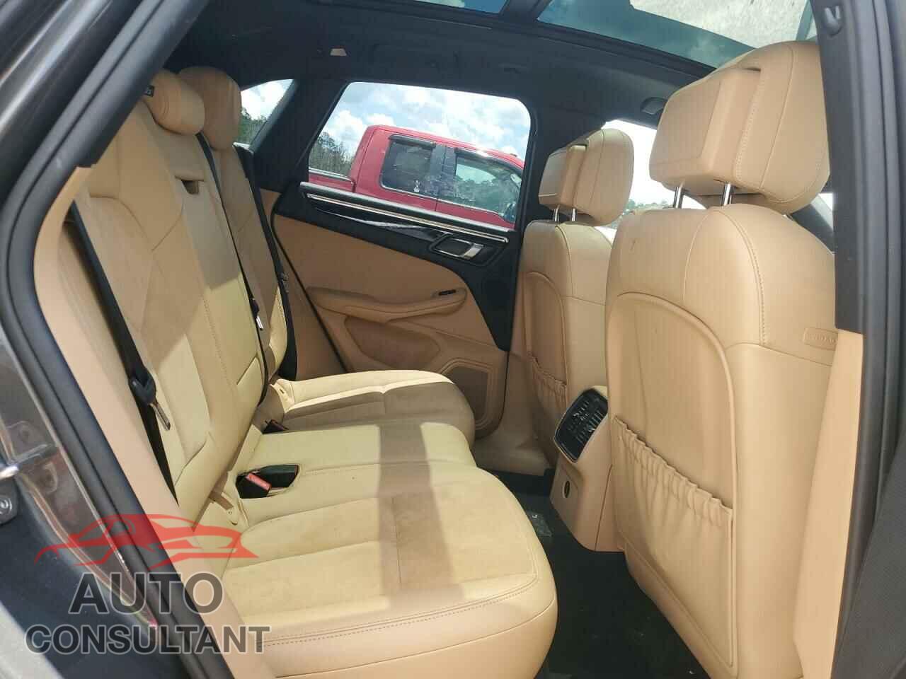 PORSCHE MACAN 2018 - WP1AA2A50JLB25201