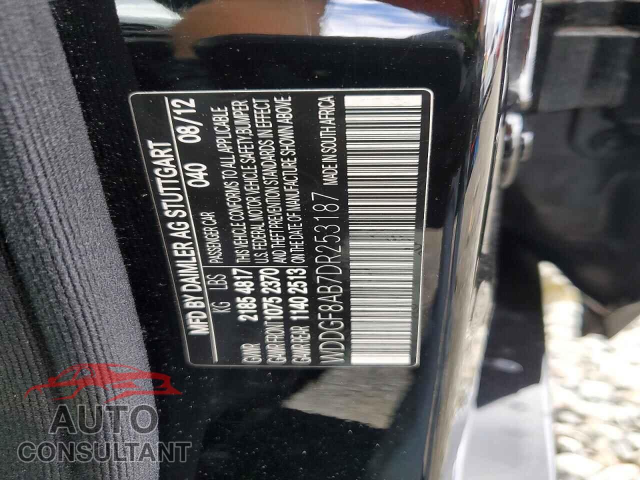 MERCEDES-BENZ C-CLASS 2013 - WDDGF8AB7DR253187