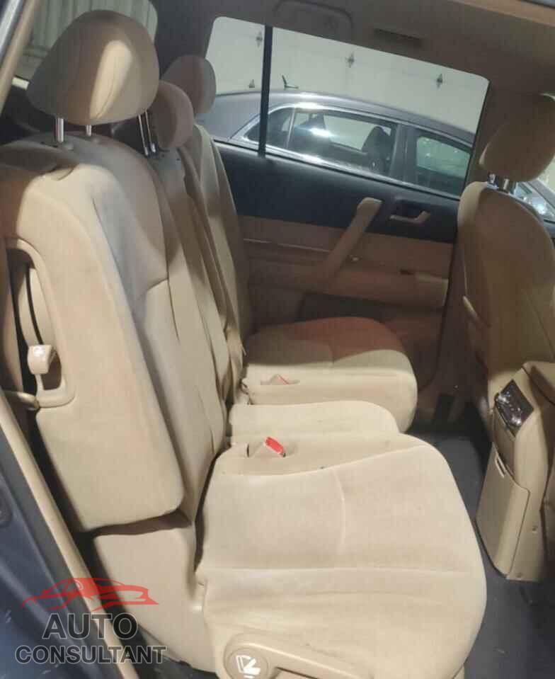 TOYOTA HIGHLANDER 2013 - 5TDBK3EH8DS197117