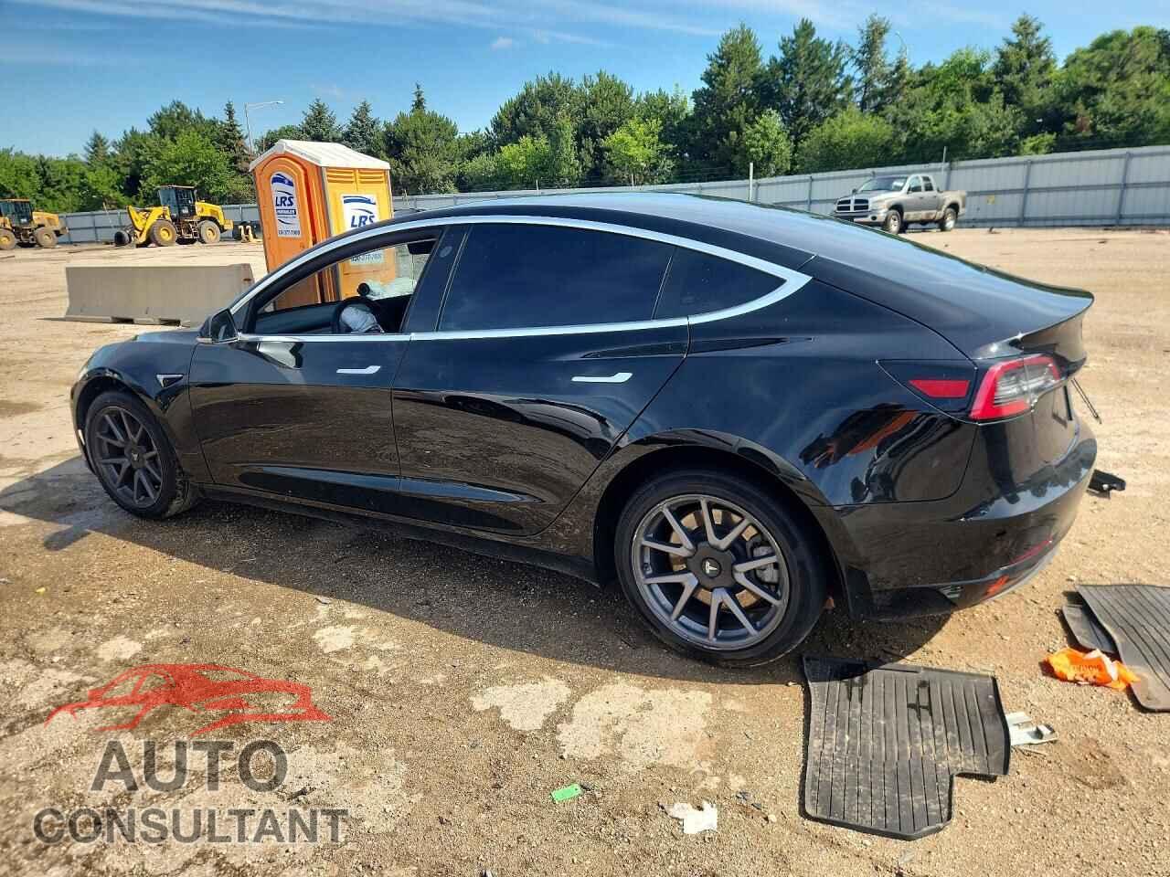 TESLA MODEL 3 2019 - 5YJ3E1EB1KF432437