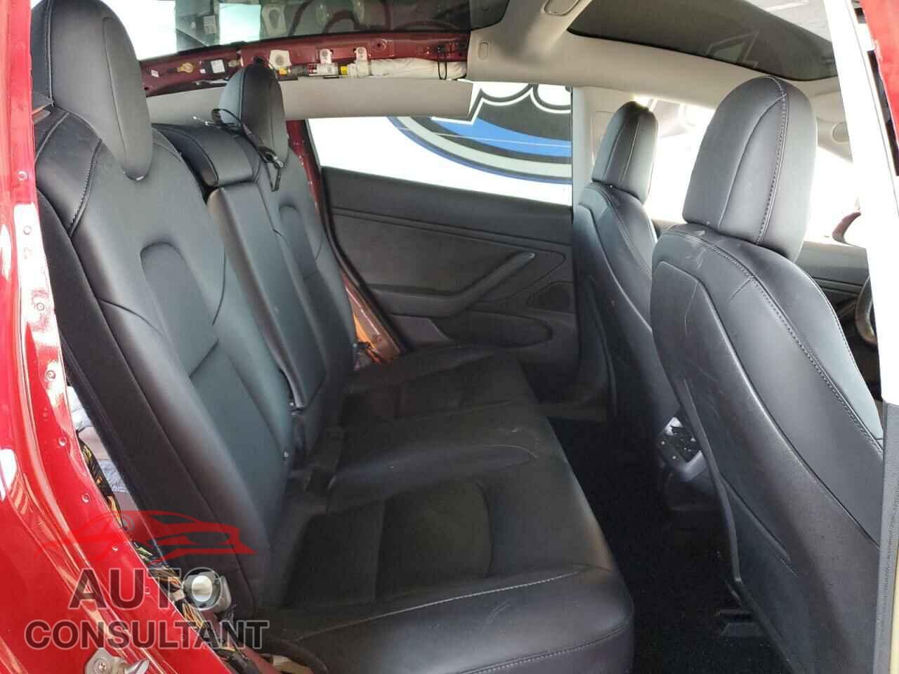 TESLA MODEL 3 2018 - 5YJ3E1EA1JF039947