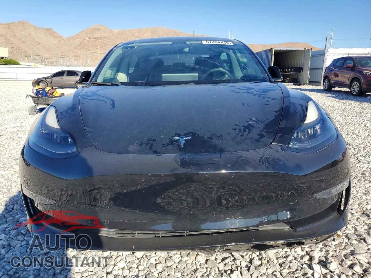 TESLA MODEL 3 2021 - 5YJ3E1EA5MF977633