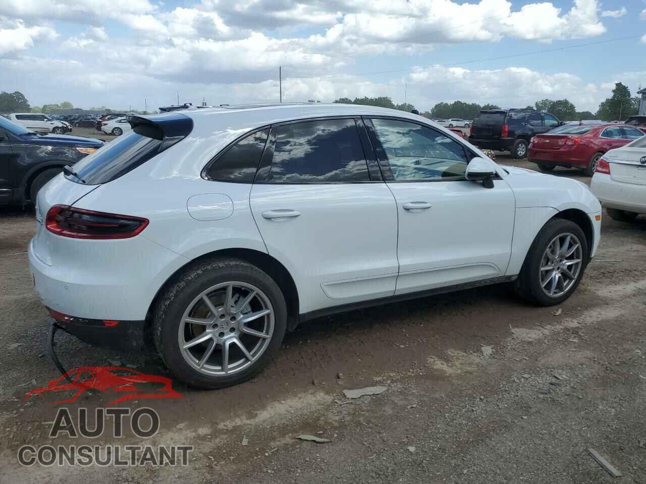 PORSCHE MACAN 2016 - WP1AB2A55GLB48589