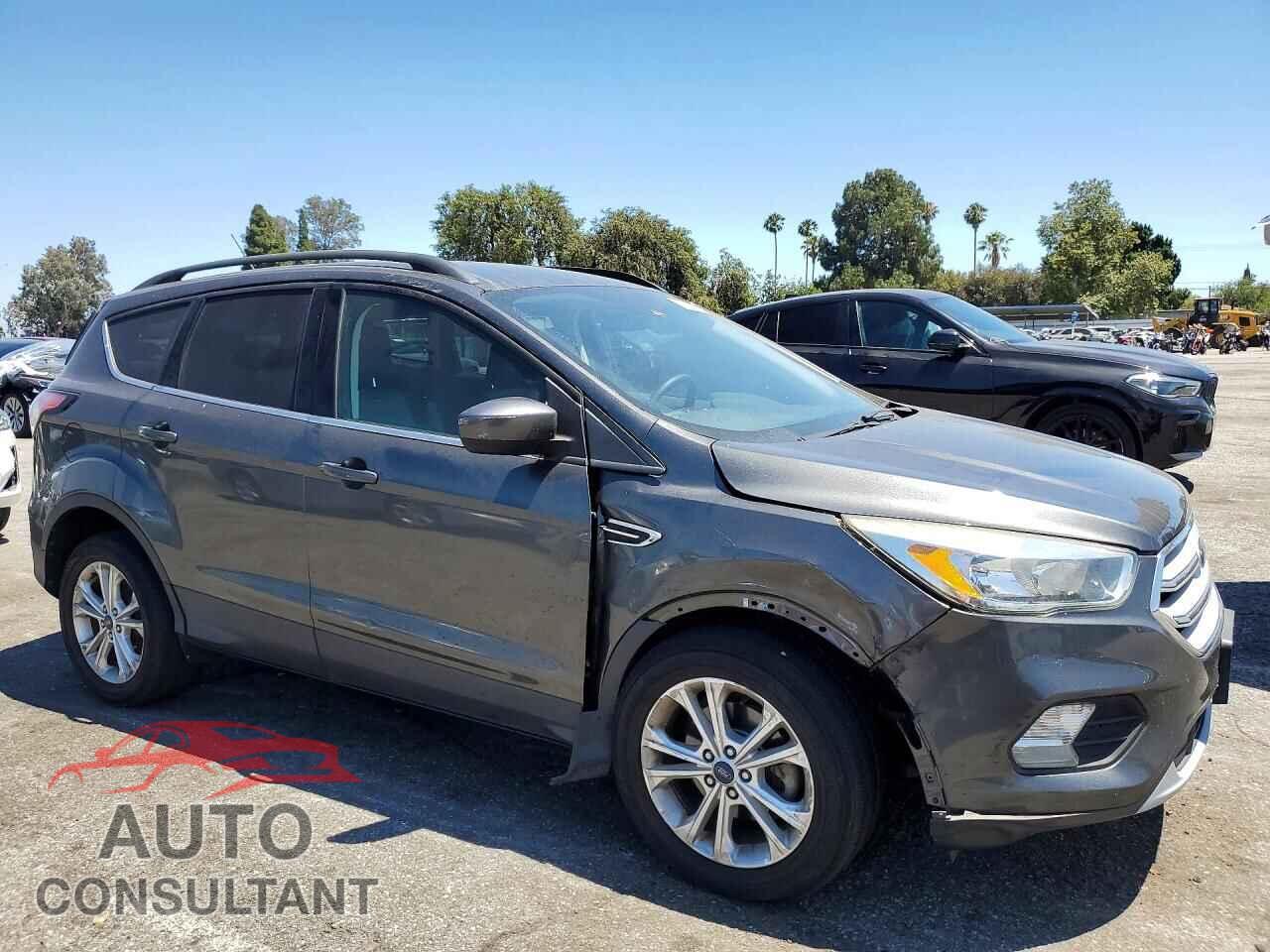 FORD ESCAPE 2018 - 1FMCU0GD7JUB25903