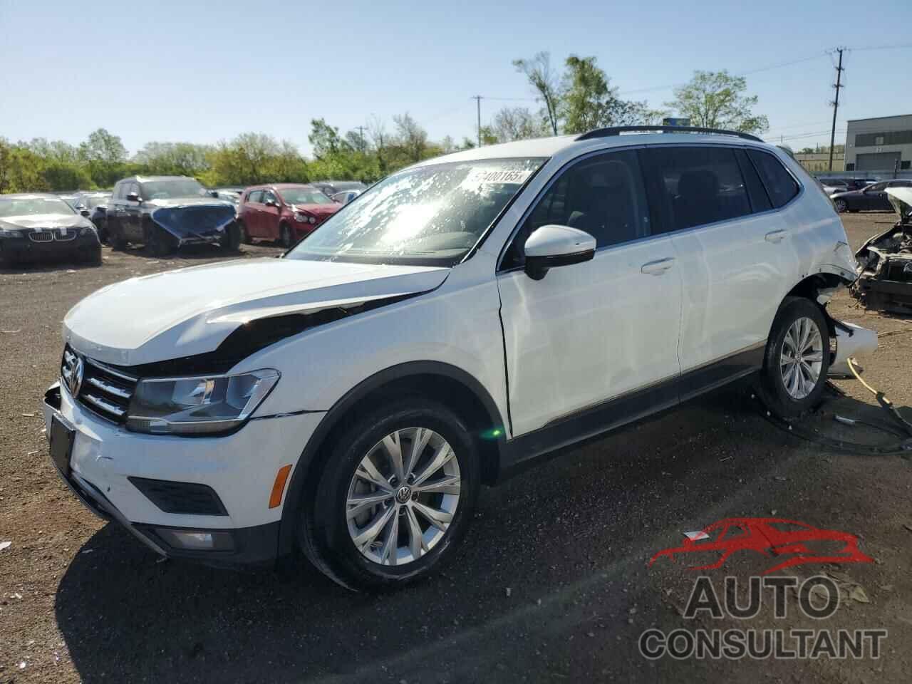 VOLKSWAGEN TIGUAN 2018 - 3VV3B7AX2JM024473