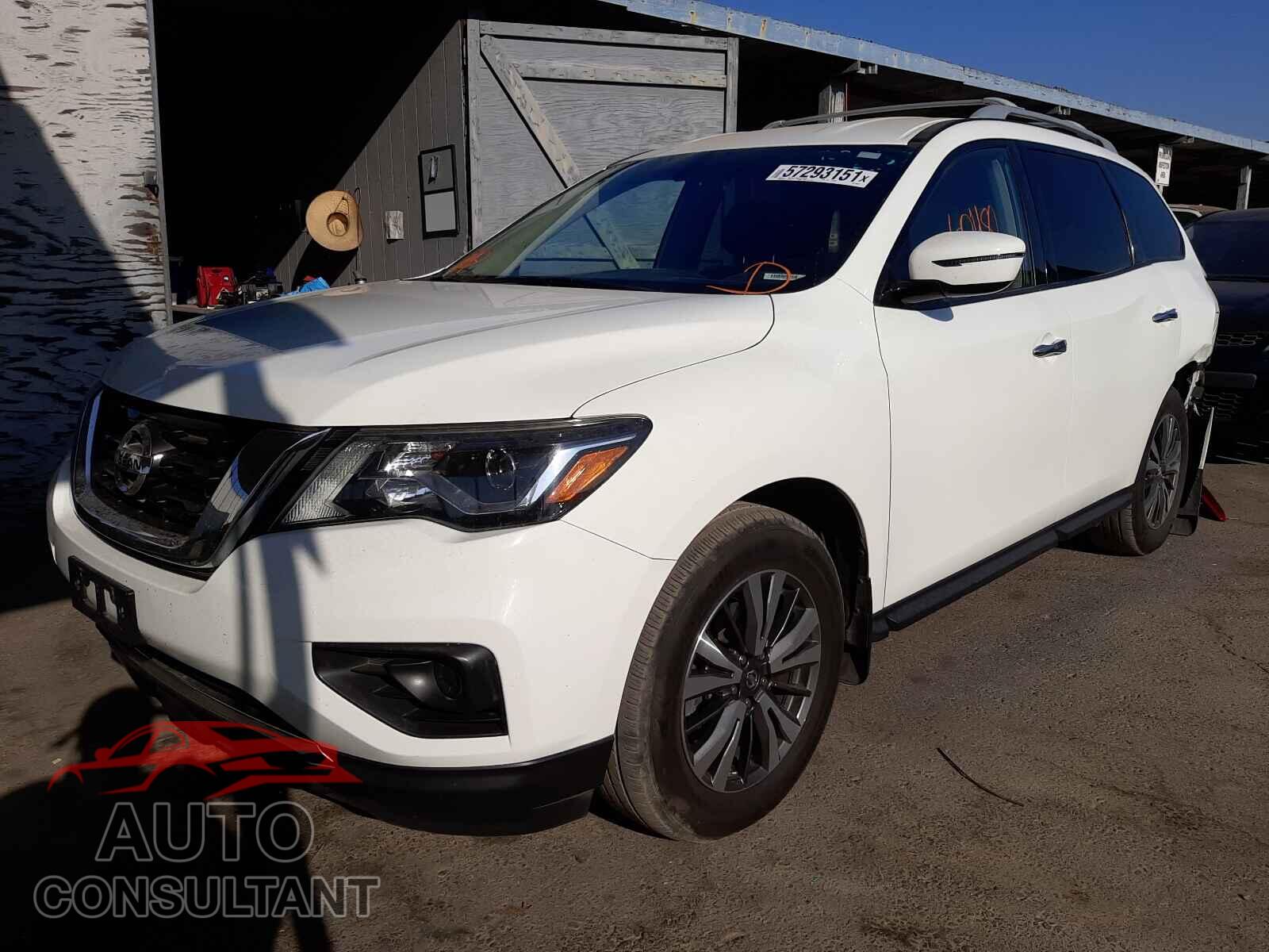 NISSAN PATHFINDER 2017 - 5N1DR2MN6HC680257
