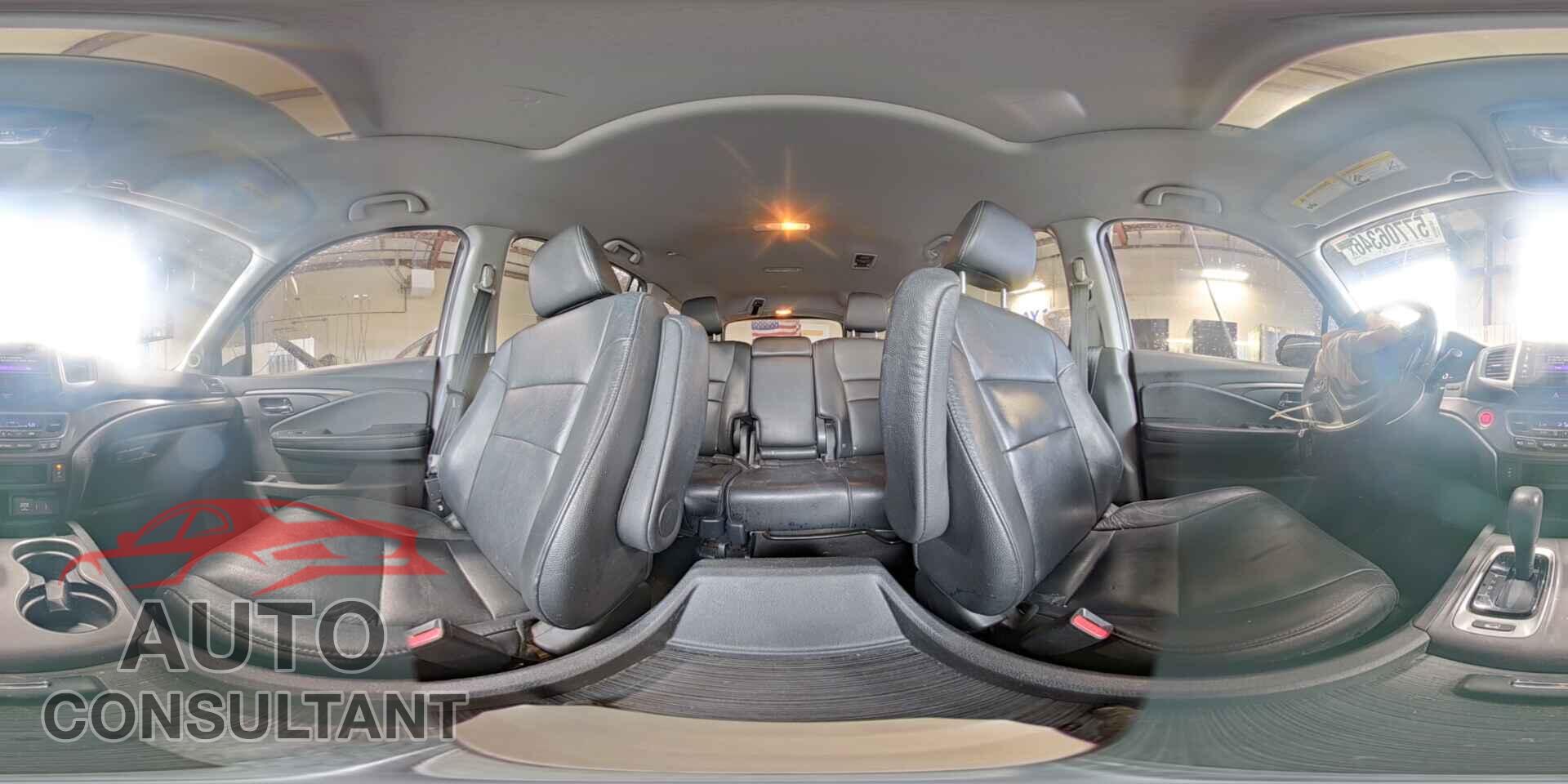HONDA PILOT 2017 - 5FNYF6H57HB032302