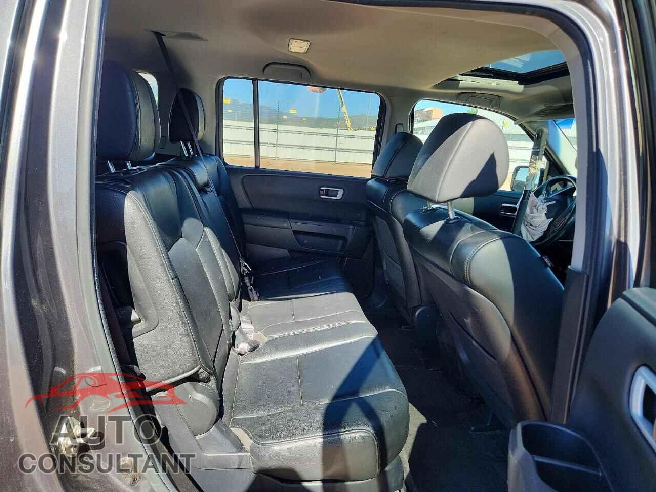 HONDA PILOT 2012 - 5FNYF4H52CB060554
