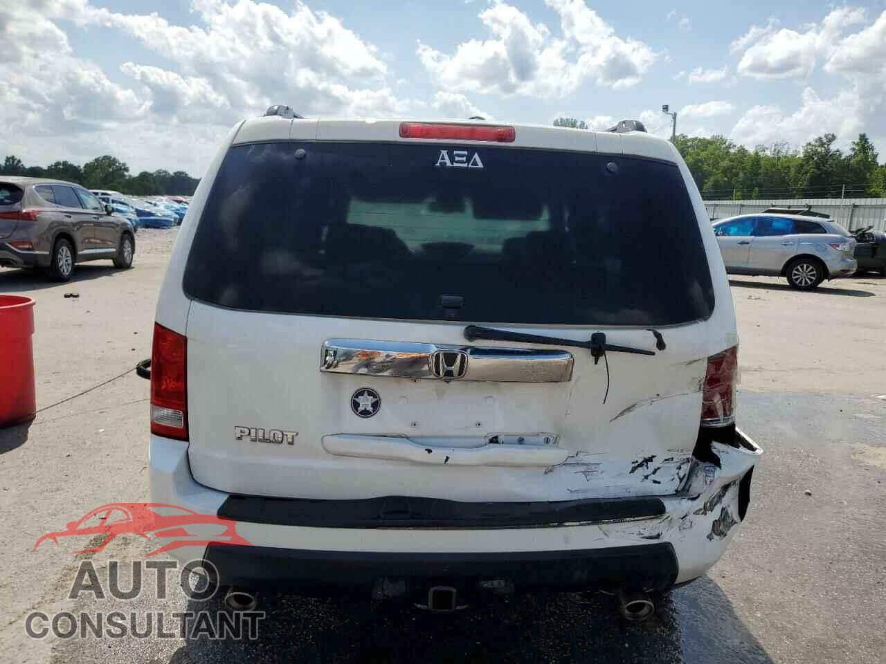 HONDA PILOT 2011 - 5FNYF3H51BB032527