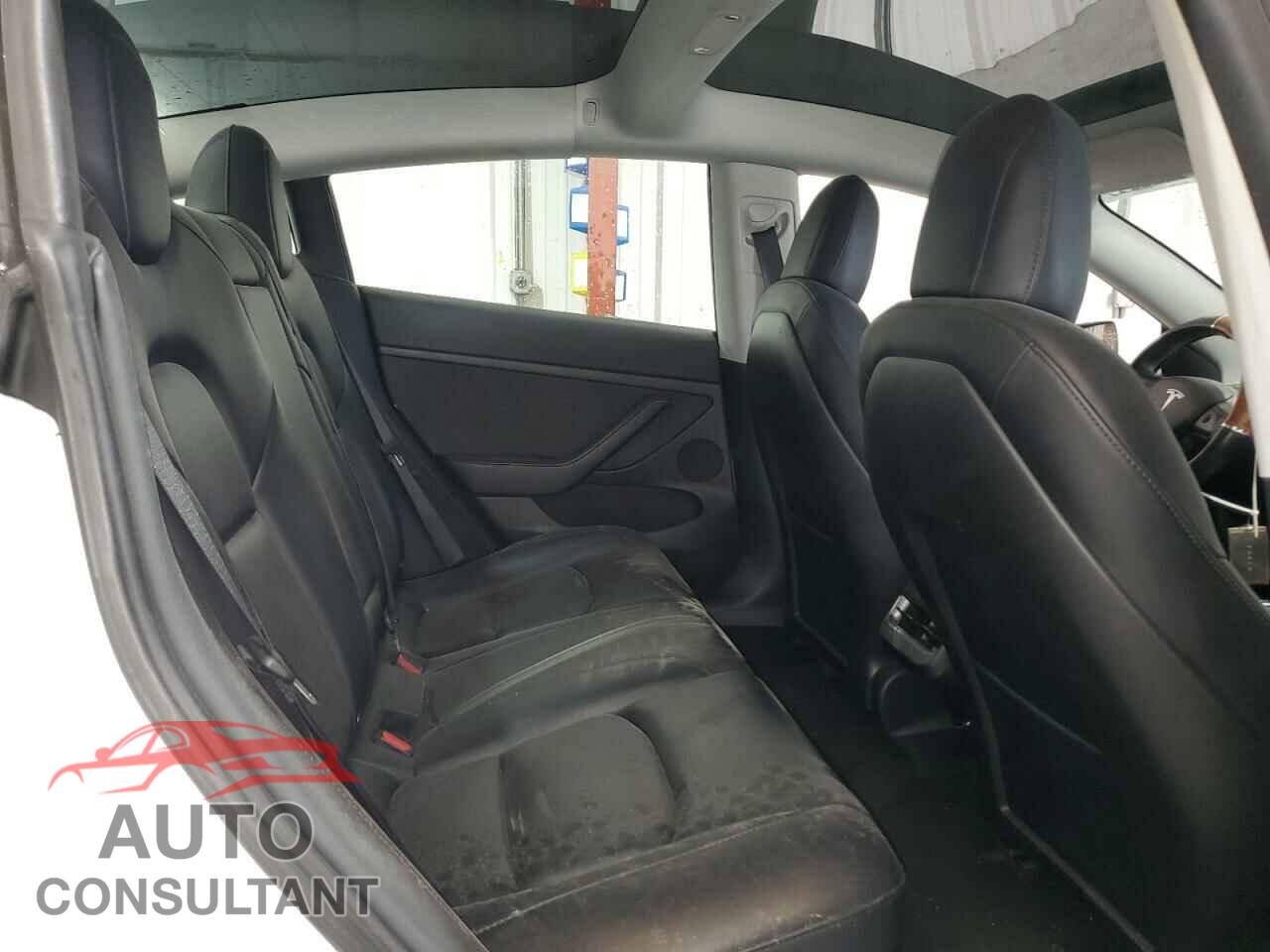 TESLA MODEL 3 2023 - 5YJ3E1EA3PF438271