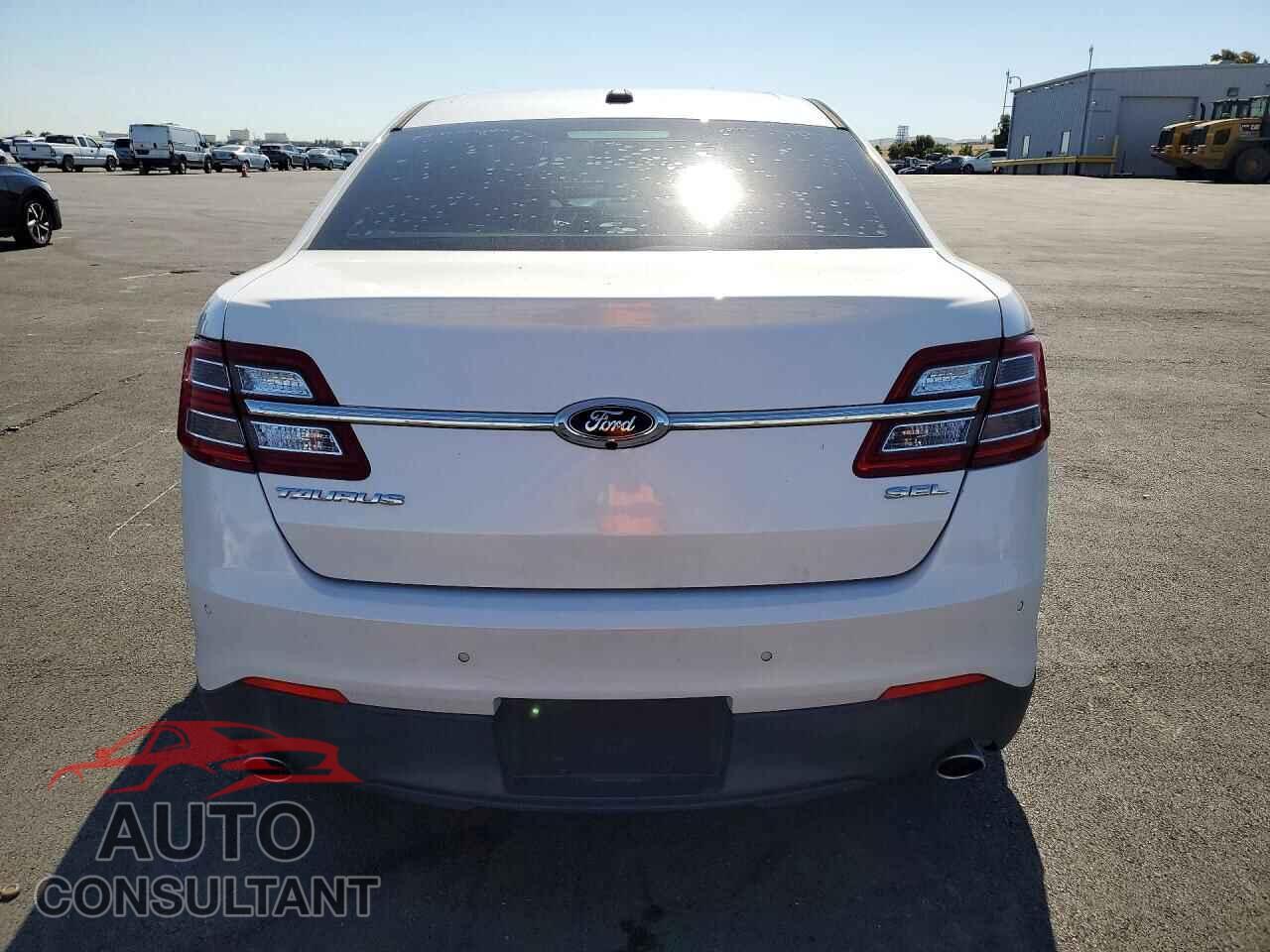 FORD TAURUS 2014 - 1FAHP2E87EG138020