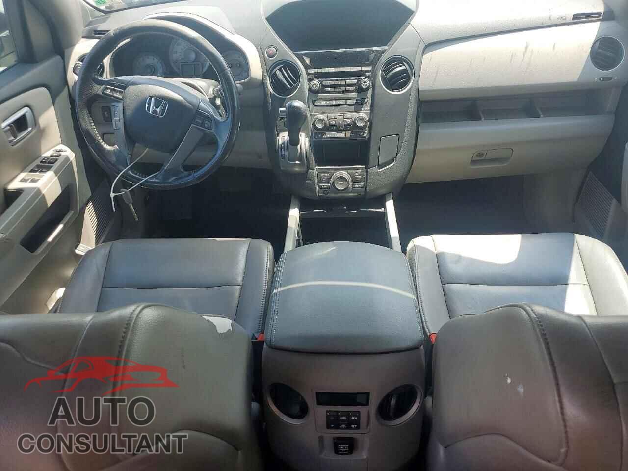 HONDA PILOT 2013 - 5FNYF3H73DB042545