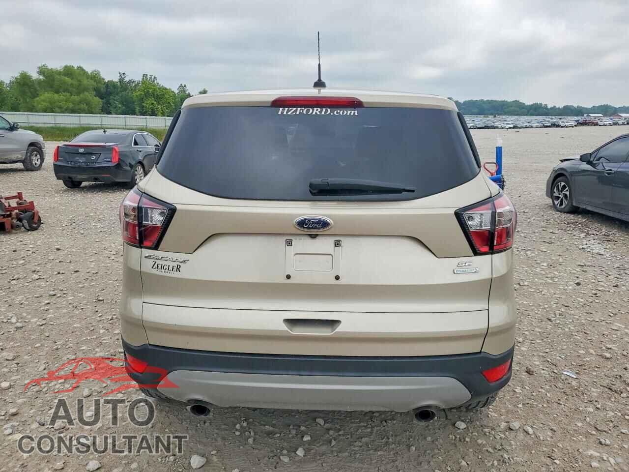 FORD ESCAPE 2017 - 1FMCU0GD1HUE22367