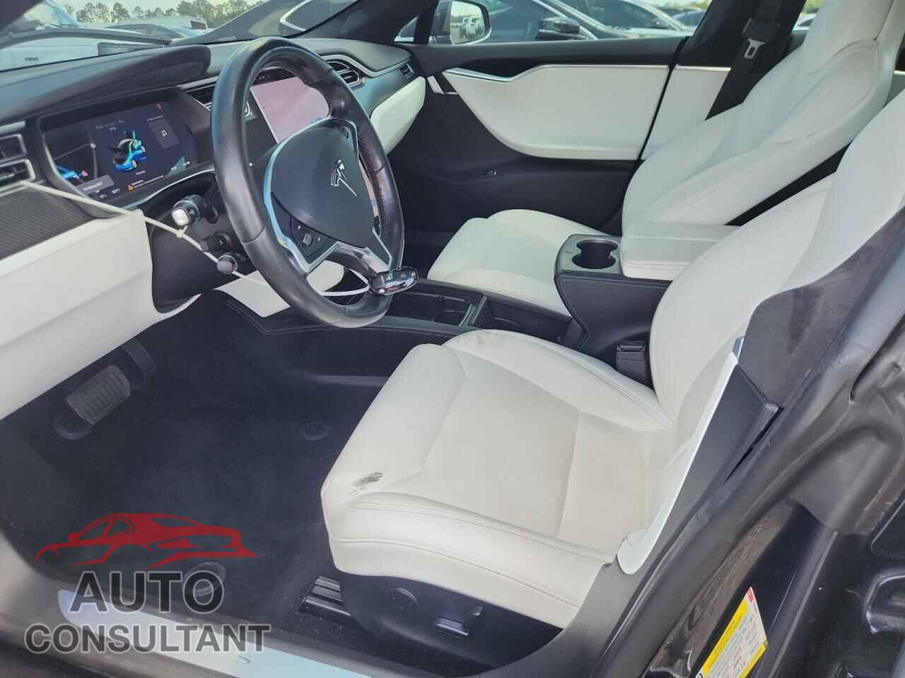 TESLA MODEL S 2017 - 5YJSA1E12HF194363