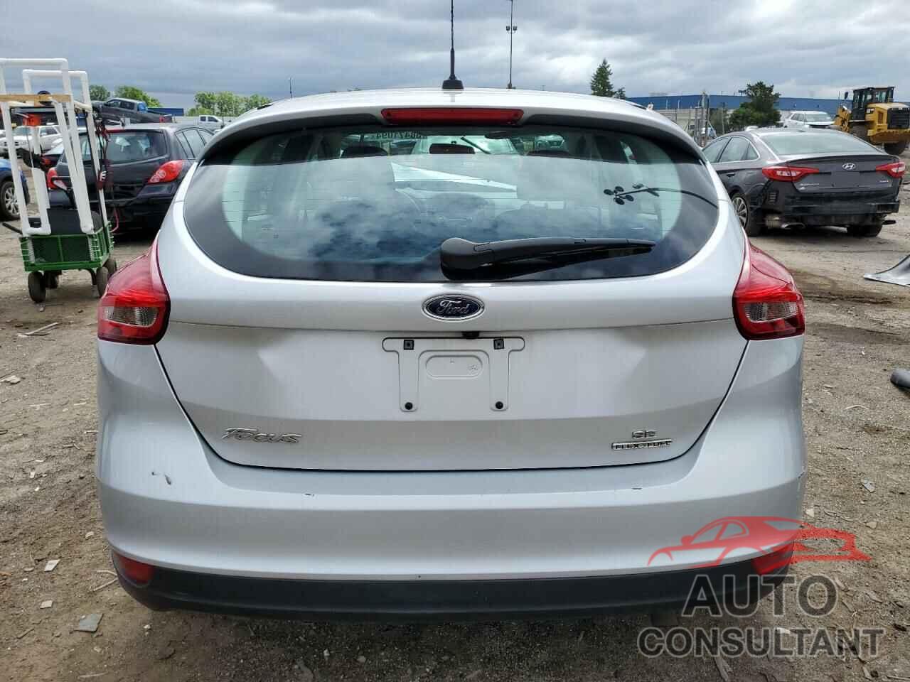 FORD FOCUS 2016 - 1FADP3K21GL359255