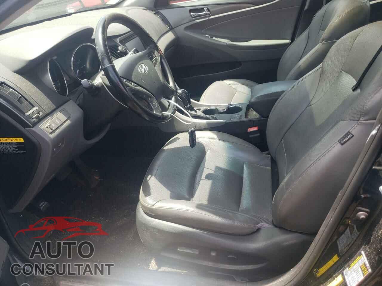 HYUNDAI SONATA 2013 - KMHEC4A40DA068638