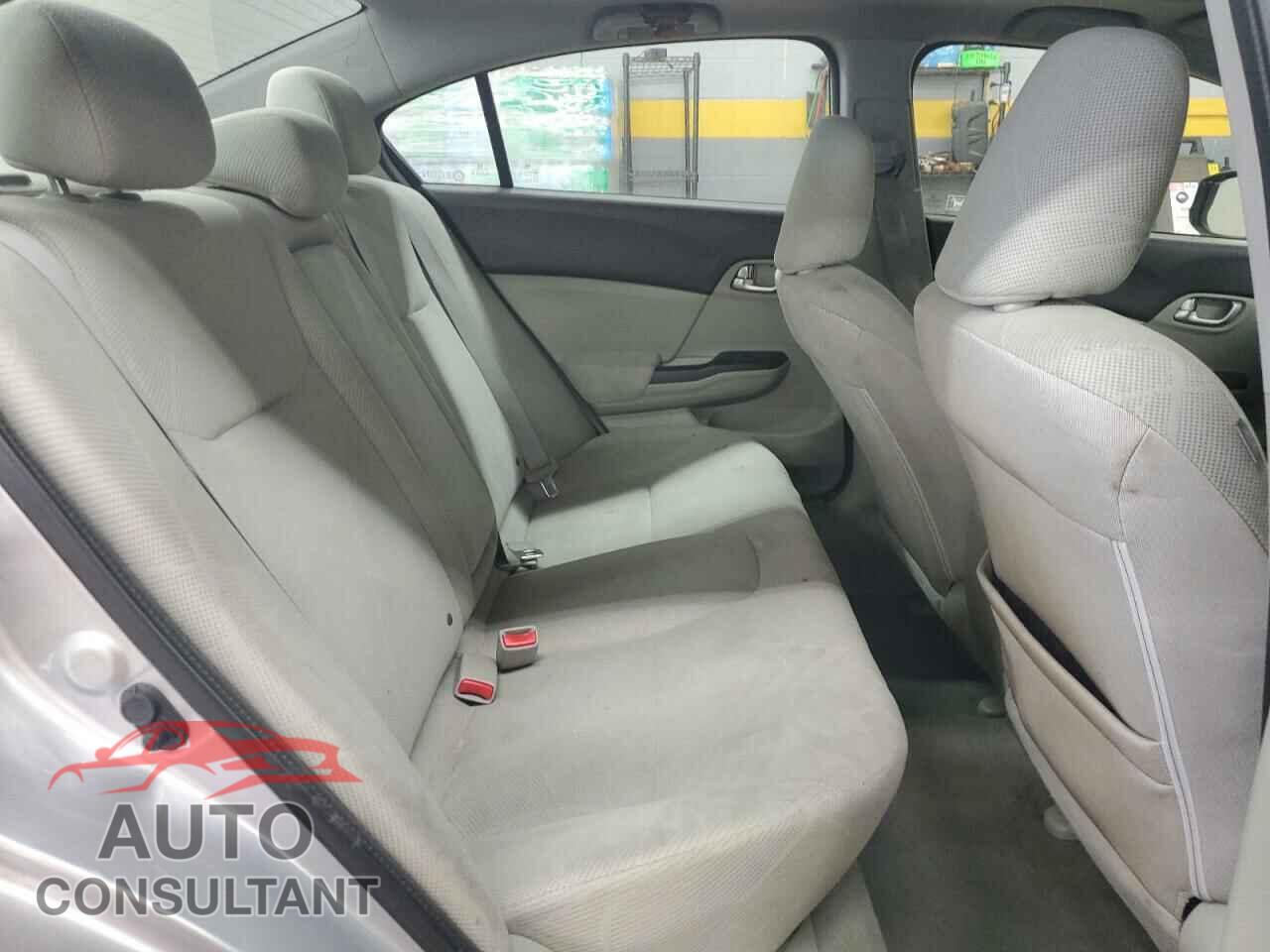 HONDA CIVIC 2012 - 19XFB2F88CE372260