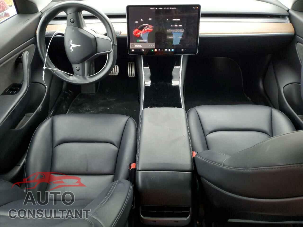 TESLA MODEL 3 2018 - 5YJ3E1EB3JF083778