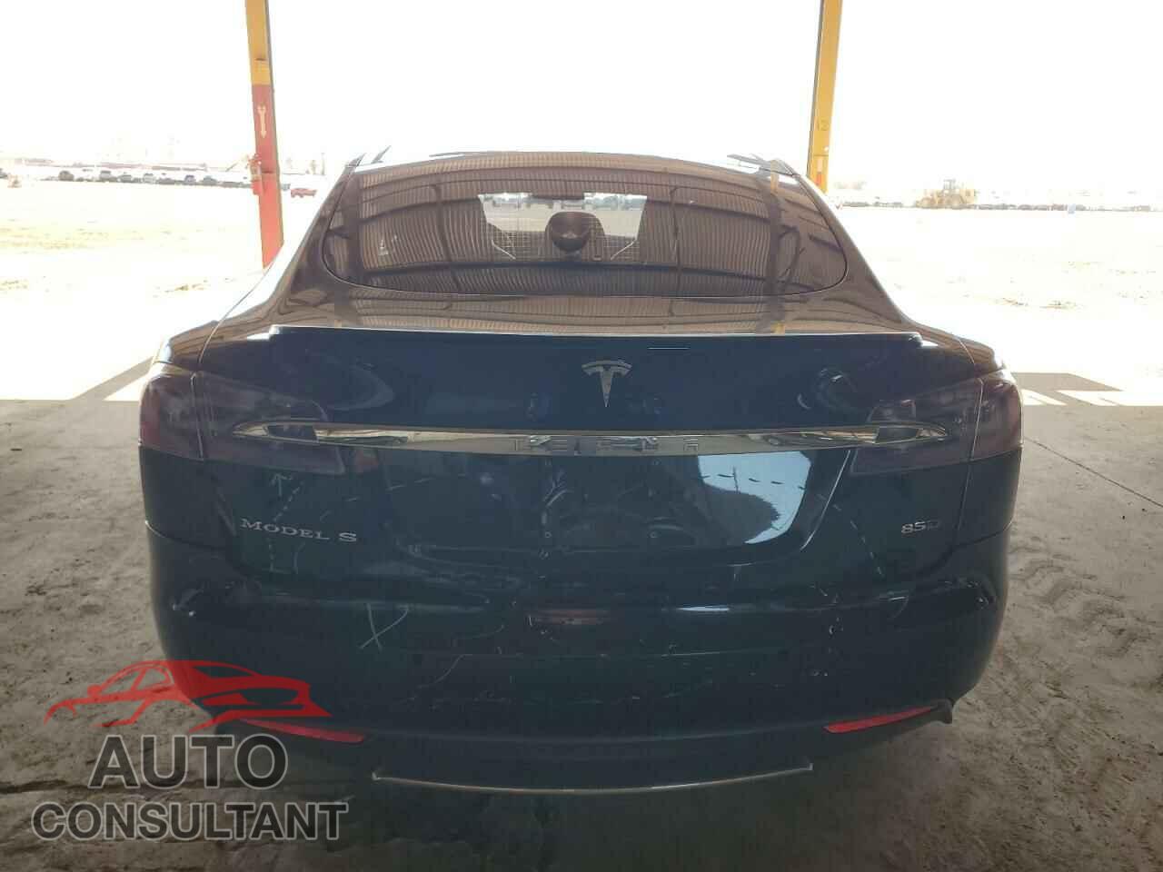 TESLA MODEL S 2015 - 5YJSA1H2XFF084016