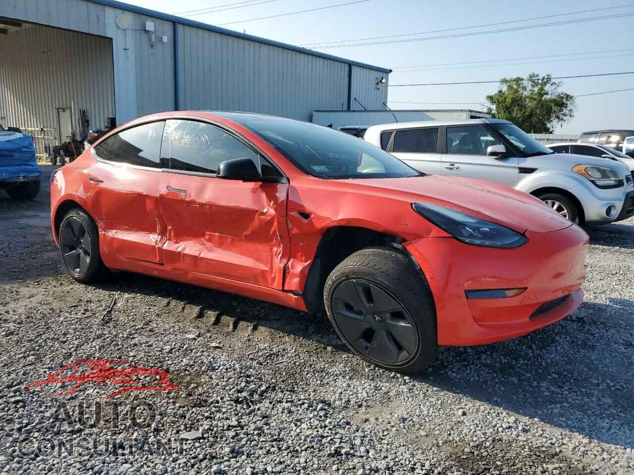 TESLA MODEL 3 2021 - 5YJ3E1EA9MF085689