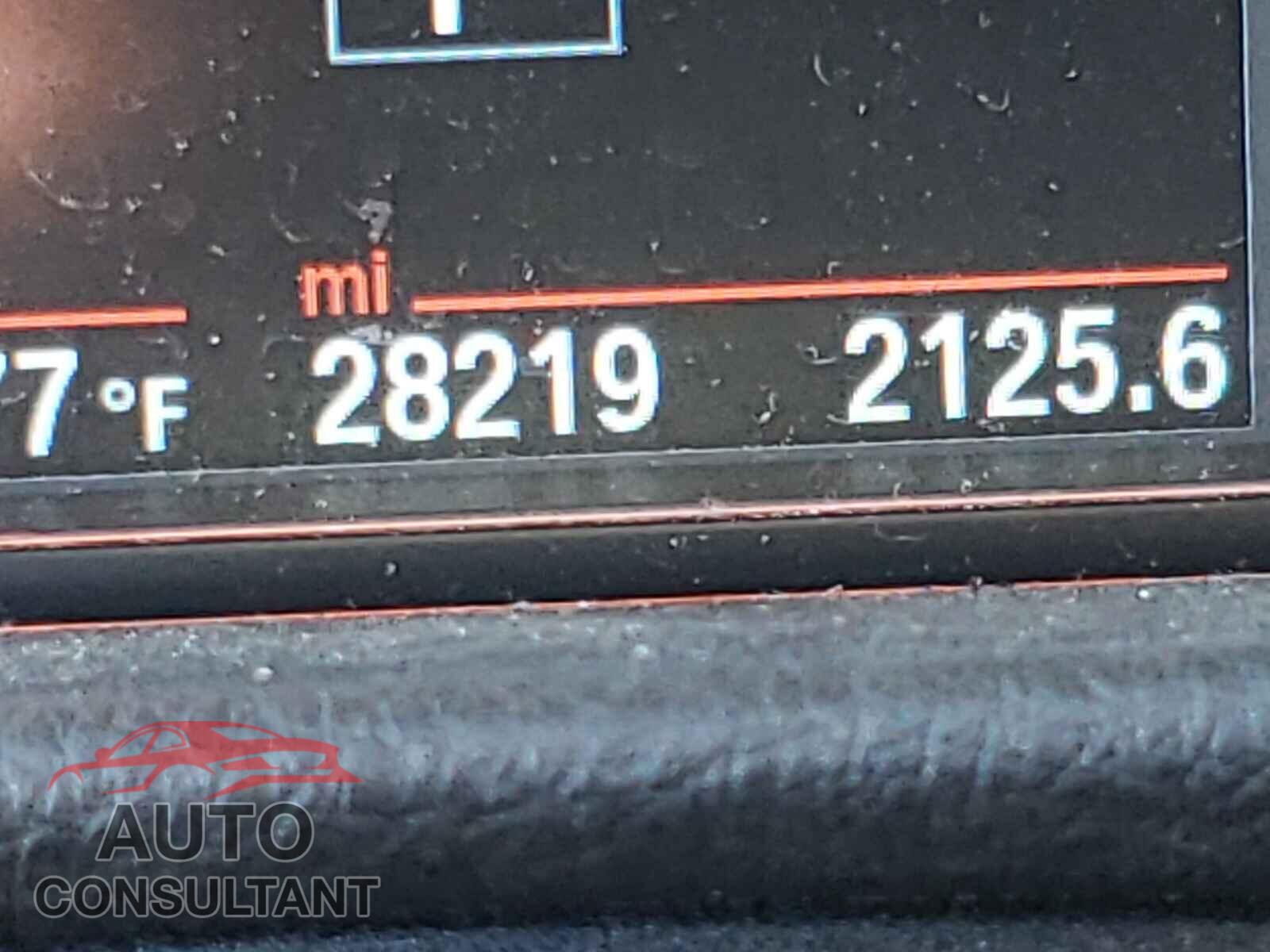 BMW 3 SERIES 2018 - WBA8D9C50JEM32169