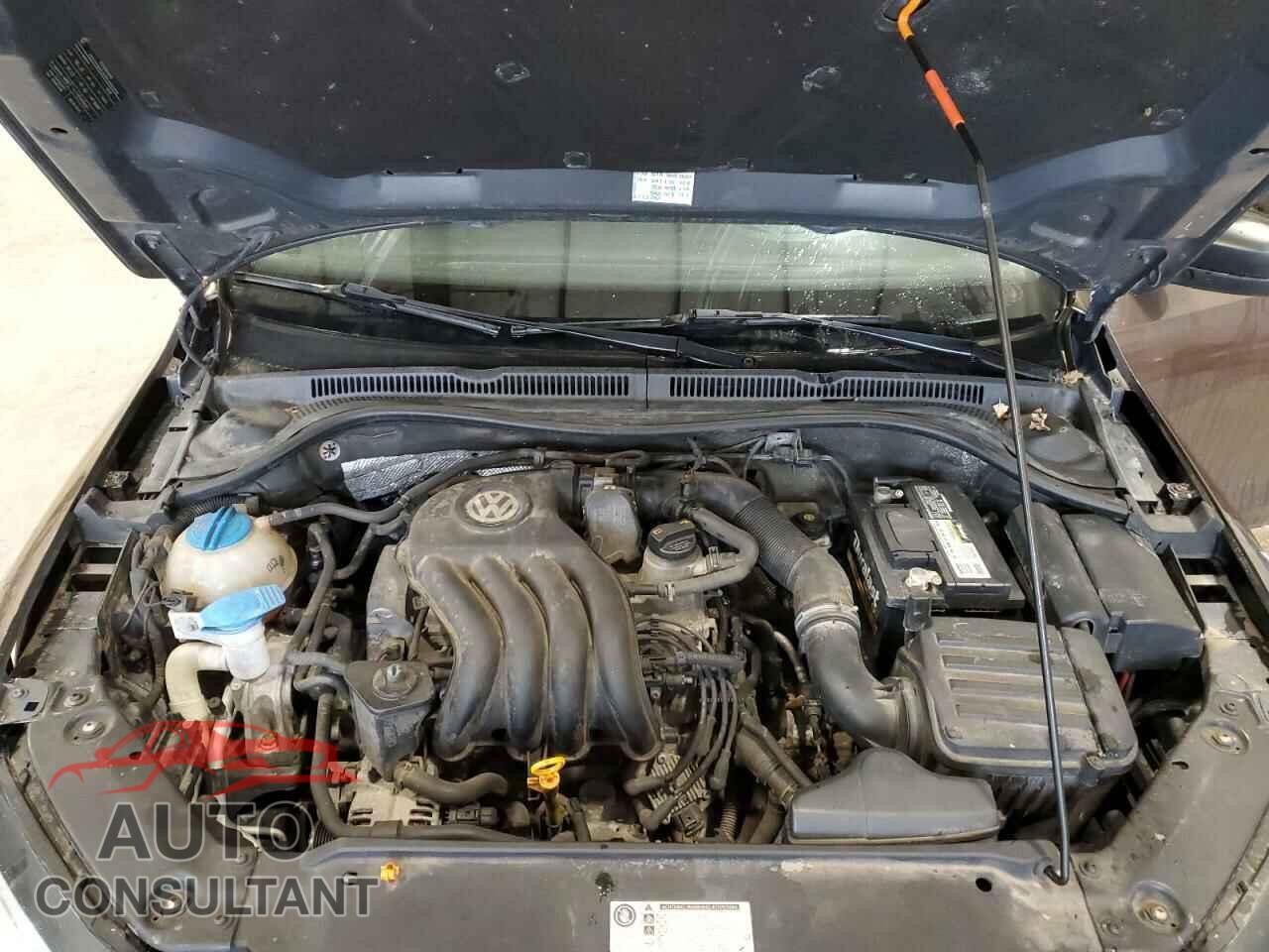 VOLKSWAGEN JETTA 2011 - 3VW2K7AJ8BM016592